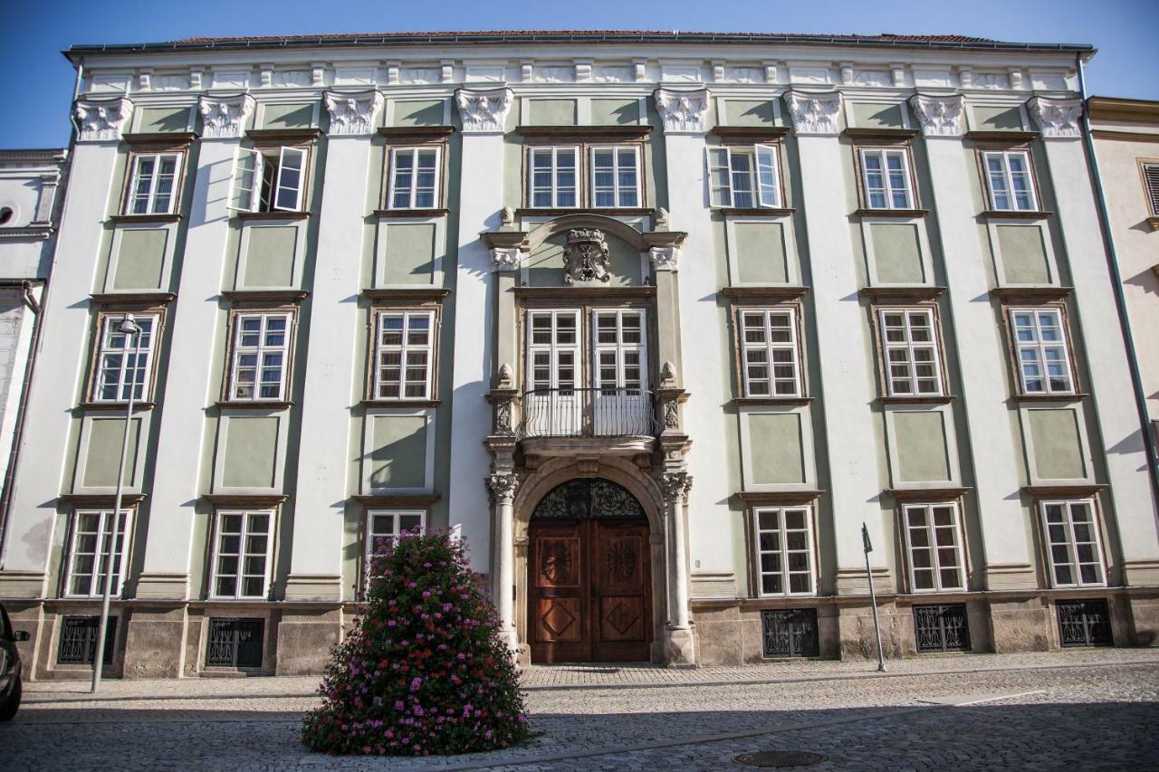 Althanský palác Znojmo Exterior foto